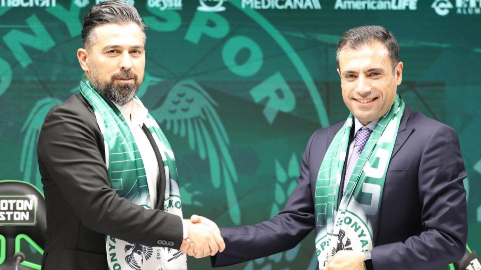 Konyaspor’da İlhan Palut’un sözleşmesi uzatıldı
